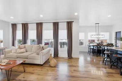 724 W 50 N, Hyrum, UT 84319 - Photo 11