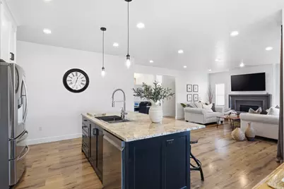 724 W 50 N, Hyrum, UT 84319 - Photo 17