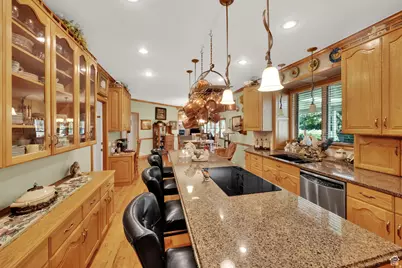 7740 S Keswick Rd, Sandy, UT 84093 - Photo 19