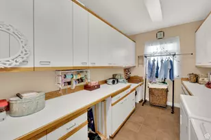7740 S Keswick Rd, Sandy, UT 84093 - Photo 27