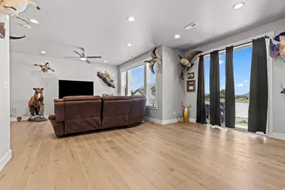 442 W 1325 N #25, Brigham City, UT 84302 - Photo 11