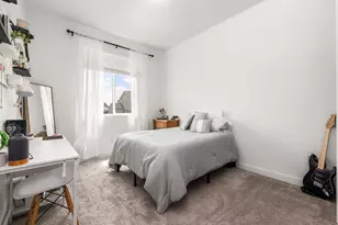 1752 E Warbler Dr, Eagle Mountain, UT 84005 - Photo 9