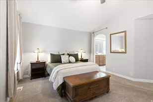 11566 S Sunburn Ln E, Sandy, UT 84094 - Photo 19
