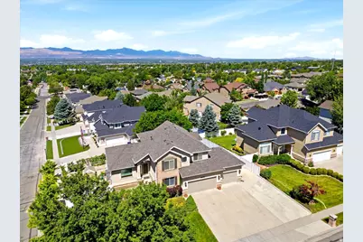 11566 S Sunburn Ln E, Sandy, UT 84094 - Photo 1