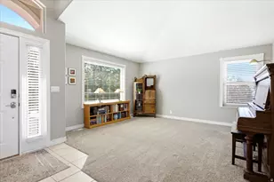 11566 S Sunburn Ln E, Sandy, UT 84094 - Photo 5