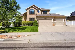 11566 E Sunburn Ln S, Sandy, UT 84094 - Photo 1
