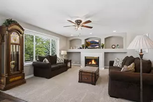 11566 S Sunburn Ln E, Sandy, UT 84094 - Photo 13