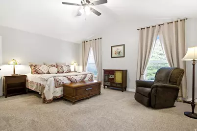 11566 S Sunburn Ln E, Sandy, UT 84094 - Photo 17