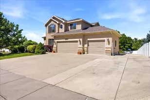 11566 S Sunburn Ln E, Sandy, UT 84094 - Photo 37