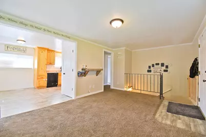 326 S 300 E, Mount Pleasant, UT 84647 - Photo 3