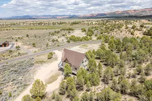 1790 E Paunsaugunt Clfs Dr, Hatch, UT 84735 - Photo 7