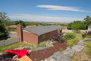 217 E Peach Tree Dr N, Centerville, UT 84014 - Photo 37