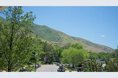 217 E Peach Tree Dr N, Centerville, UT 84014 - Photo 39