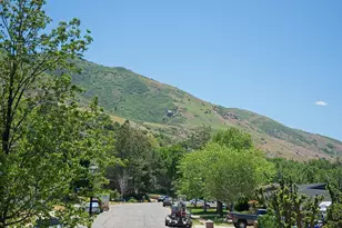 217 E Peach Tree Dr N, Centerville, UT 84014 - Photo 39