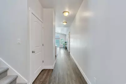 1523 E Sego Lily Ct, Layton, UT 84040 - Photo 3