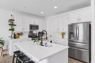 7039 W Monsen Wy, West Jordan, UT 84081 - Photo 13