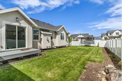 7039 W Monsen Way, West Jordan, UT 84081 - Photo 37