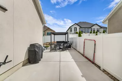 7039 W Monsen Way, West Jordan, UT 84081 - Photo 41