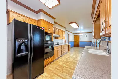 2620 W Blake Dr, Taylorsville, UT 84129 - Photo 9