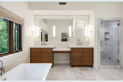 2400 E Walker Ln S, Holladay, UT 84117 - Photo 33