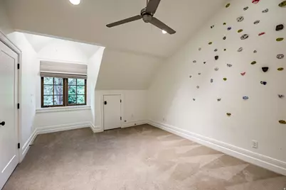 2400 E Walker Ln S, Holladay, UT 84117 - Photo 35