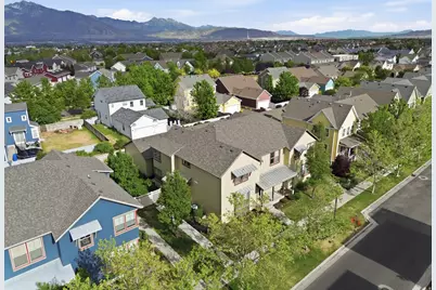 10481 S Oquirrh Rd, South Jordan, UT 84009 - Photo 43