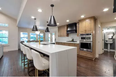 577 S Ridge Top Ln E, North Salt Lake, UT 84054 - Photo 7