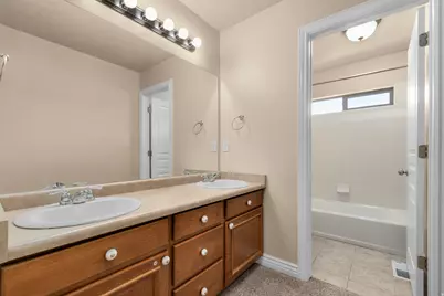 760 E Hidden Manor Cir, Lehi, UT 84043 - Photo 21