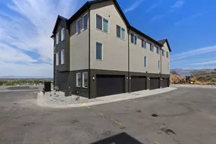 4046 S Sandridge Dr W, Roy, UT 84067 - Photo 21