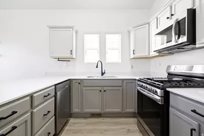 4948 W Lake Terrace Ave, South Jordan, UT 84009 - Photo 9