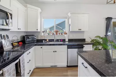 257 N 590 E, Vineyard, UT 84059 - Photo 5