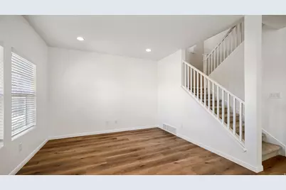 2699 N 900 W, Lehi, UT 84043 - Photo 5