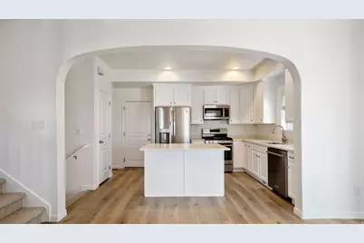 2699 N 900 W, Lehi, UT 84043 - Photo 7