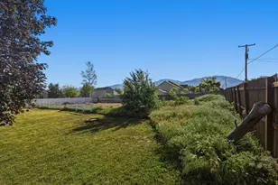 1055 W 325 N, Hyrum, UT 84319 - Photo 35