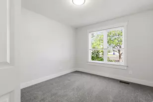 1055 W 325 N, Hyrum, UT 84319 - Photo 17