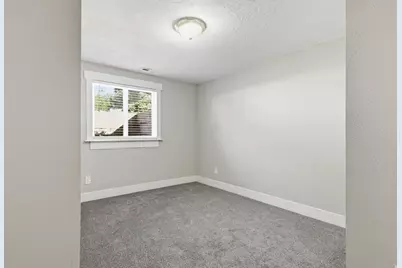 1055 W 325 N, Hyrum, UT 84319 - Photo 27