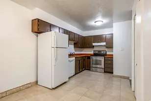 210 N Pingree Ave, Ogden, UT 84404 - Photo 7