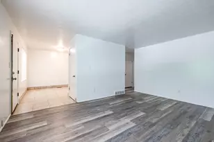 210 N Pingree Ave, Ogden, UT 84404 - Photo 9