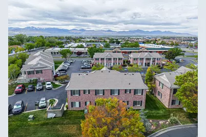 12401 S 450 E #E1, Draper, UT 84020 - Photo 9