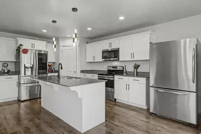 1531 W Stone Gate Dr, Saratoga Springs, UT 84045 - Photo 11