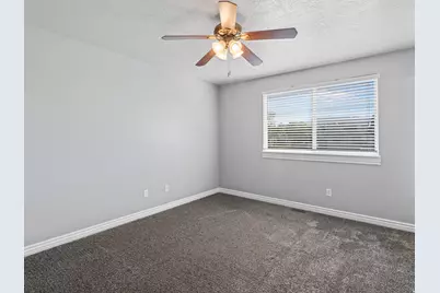 4866 S 3975 W, Roy, UT 84067 - Photo 15