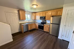 256 W 350 N, Vernal, UT 84078 - Photo 7
