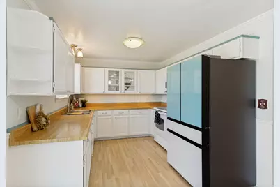 7927 S 2840 W, West Jordan, UT 84088 - Photo 3
