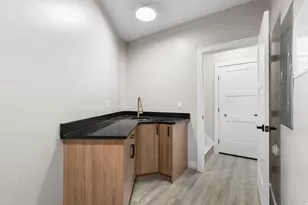 708 E Edgewood Dr, South Ogden, UT 84403 - Photo 21
