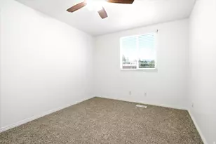 6911 S Coneflower Ct W, West Jordan, UT 84084 - Photo 19