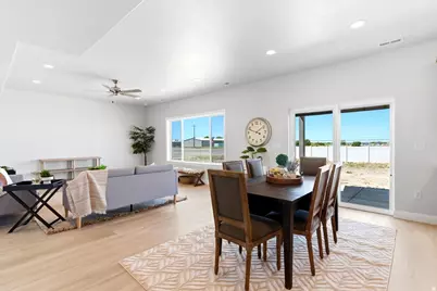 1642 W 3125 N, Pleasant View, UT 84414 - Photo 7