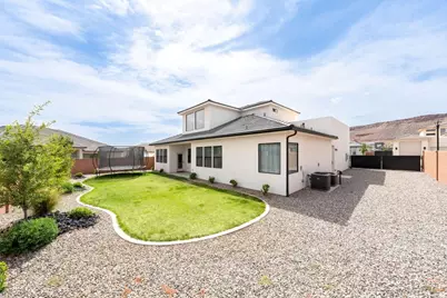 739 S Middle Dr, Washington, UT 84780 - Photo 47