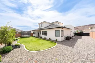 739 S Middle Dr, Washington, UT 84780 - Photo 47