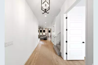 739 S Middle Dr, Washington, UT 84780 - Photo 5