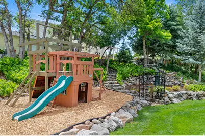 789 E Sherwood Dr, Kaysville, UT 84037 - Photo 23